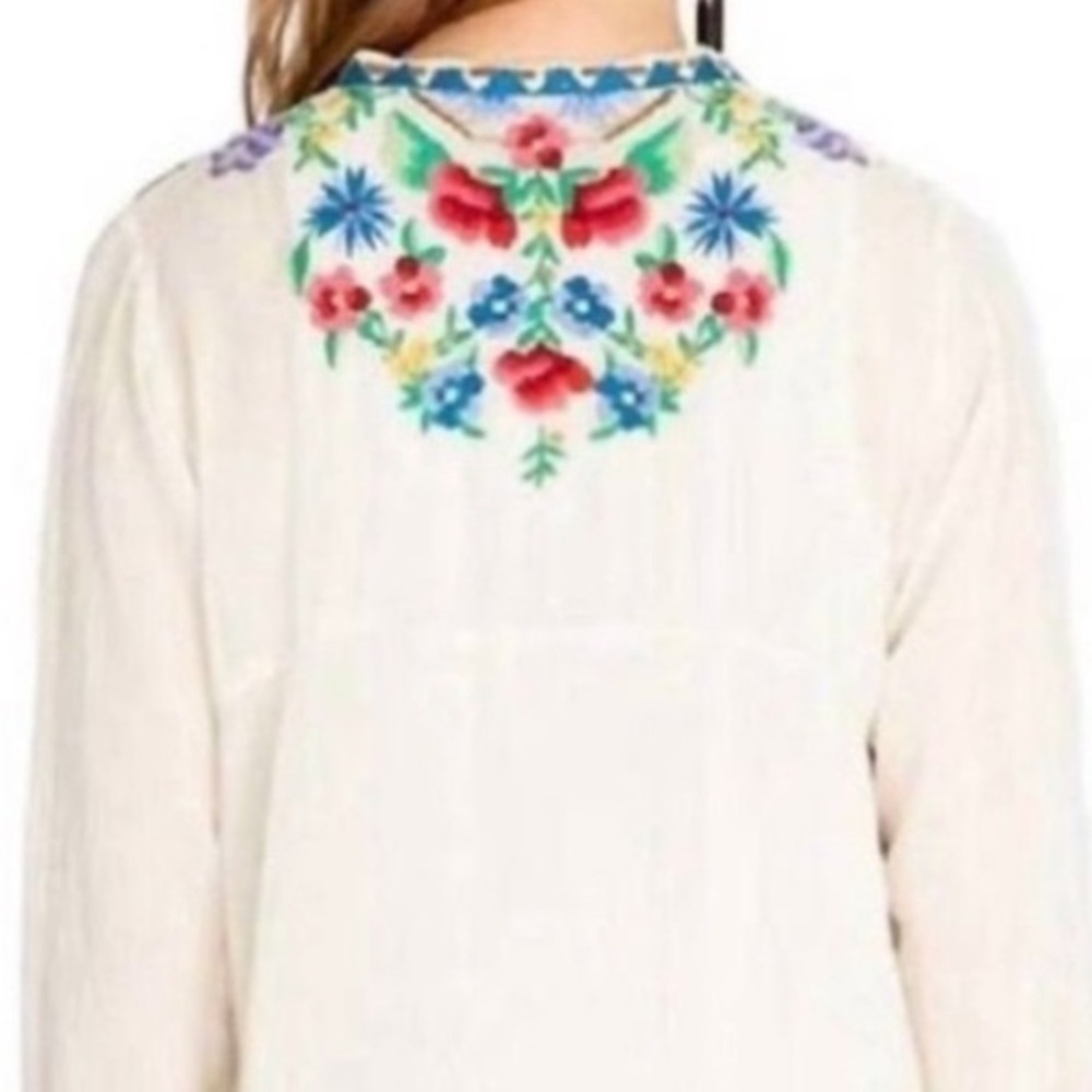Johnny Was heavily embroidered Gala tunic in Shell NWT - Picture 9 of 10